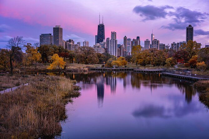 Chicago 4-Hour Sightseeing Transfer by Luxury Private Sedan - A look at what a good match feels like (and where it can fall short)