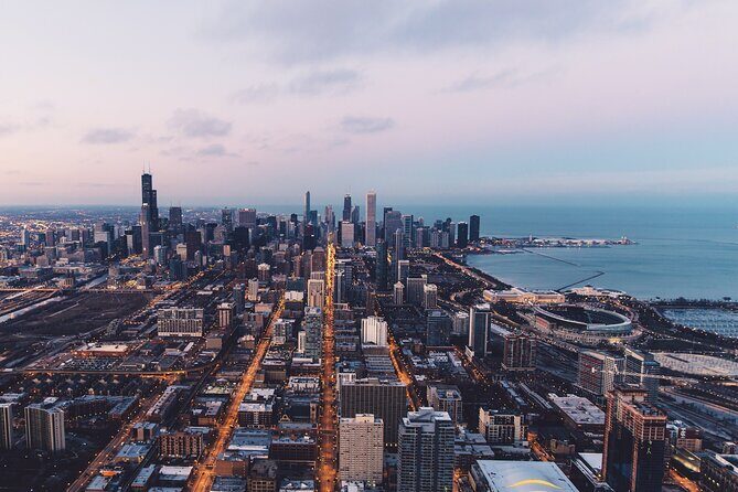 Chicago 4-Hour Sightseeing Transfer by Luxury SUV - The real limitation: no dedicated guide or narration