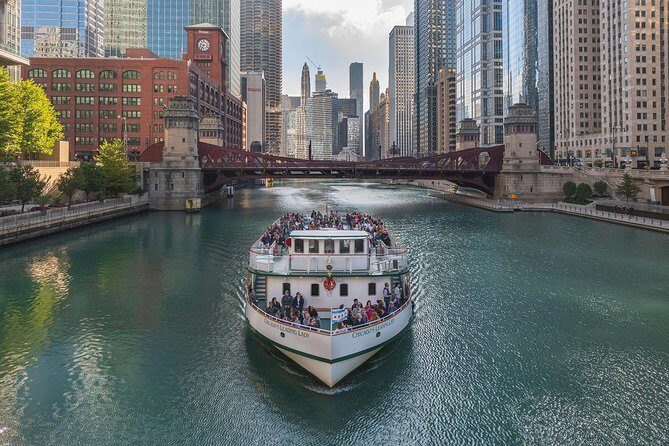 Chicago Architecture Center River Cruise aboard First Lady - Why a First Lady River Cruise Is the Easiest Way to Read Chicago