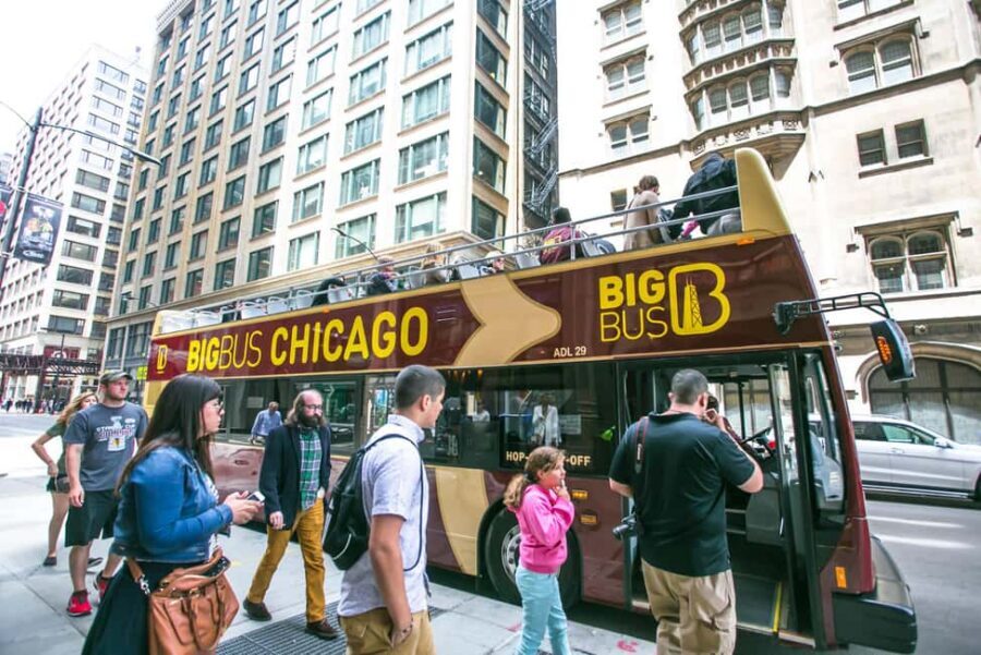 Chicago: Architecture River Tour and Hop-on Hop-off Bus Tour - How the combo works: cruise plus a 48-hour hop-on bus