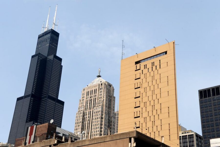 Chicago: Elevated Architecture Walking Tour - Supporting a Chicago nonprofit while you learn