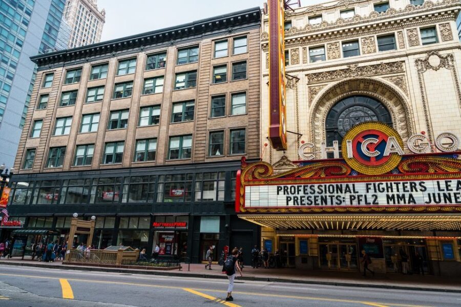 Chicago: Evolution of the Skyscraper Walking Tour - Getting Value From a 90-Minute Walk at About $35