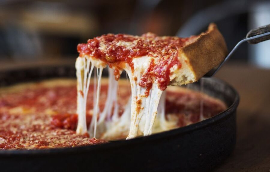 Chicago: Guided Holiday Walking Tour and Food Sampling - Practical Tips for Staying Comfortable in Chicago Winter