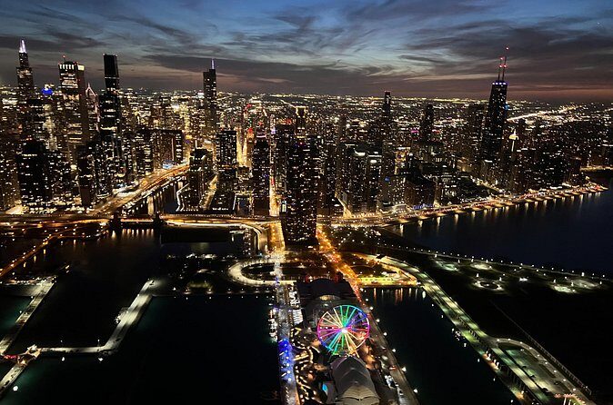 Chicago Helicopter 25-Mile Tour for up to Three Passengers - Comfort and timing: what 15 minutes really feels like