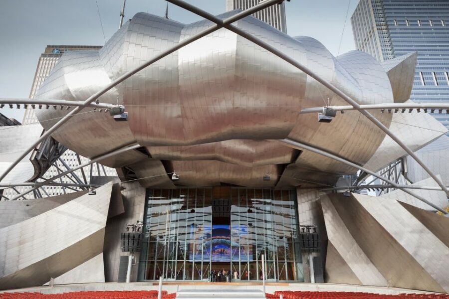Chicago: Icons Guided Architecture Walking Tour - Beaux-Arts and the Art of City Showing Off