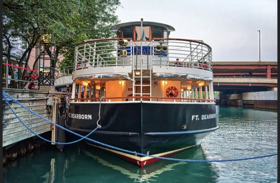 Chicago River: 1.5-Hour Guided Architecture Riverboat Tour - The Architecture You’ll See: Old Styles Meet Modern Power