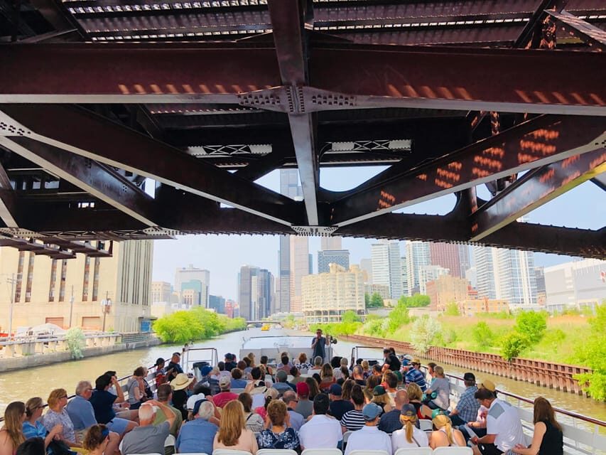 Chicago River: 90-Min Architecture Boat Tour - Wrigley Building And Its Famous White Towers