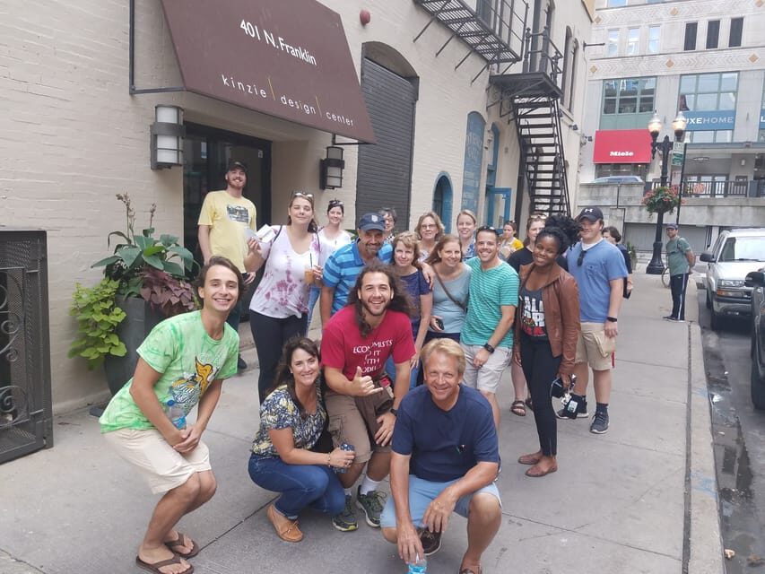 Chicago: River North Walking Food Tour - How the guide turns bites into Chicago context