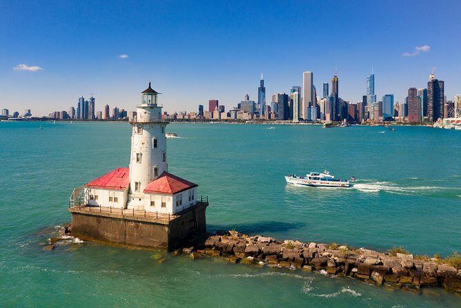 Chicago Sightseeing River and Lake Cruise - First steps at 112 E Wacker Dr: find the dock fast