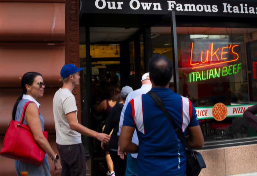 Chicago: The Ultimate Foodie Walking Tour with Tasty Stops - Price and value: Why $53 works better than it looks at first