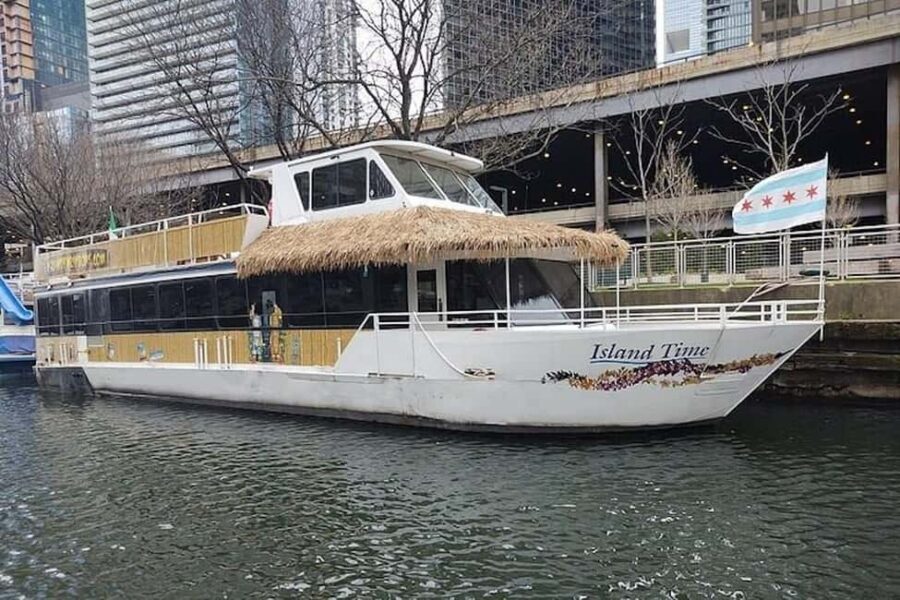 Chicago: Tiki Bar Cruise on Chicago River or Lake Michigan - Your 75 minutes on the Chicago River branches