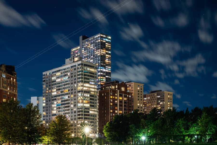 Chicago: Wind and Souls Adults Only Guided Ghost Tour - Who This Adults-Only Ghost Tour Fits Best