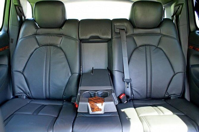 Chicago ↔ Midway Airport, Top Rated Private Sedan Transfer - The Pickup Plan at Midway (Lower Level, Door 2)
