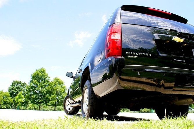 Midway Airport Transfer to Chicago by Luxury SUV - Curbside - Should You Book This Midway to Downtown SUV Transfer?