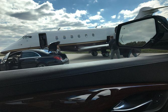 One-Way Private Airport Transfer by Sedan - Communication that reduces stress: seeing how it plays out