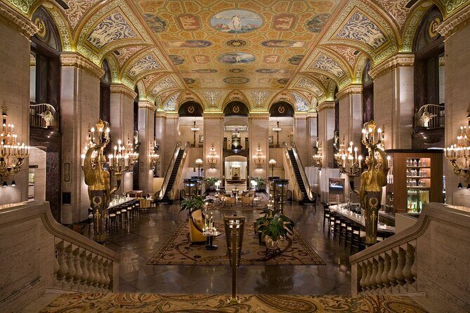 Private Chicago Architecture Walking Tour - Marquette Building: speculation turned into a high-stakes office dream