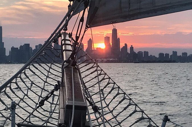 Sail on Tall Ship Windy, join us for our "Chicago Skyline Sail" - Skyline photos: how to get the shot without a stressful scramble